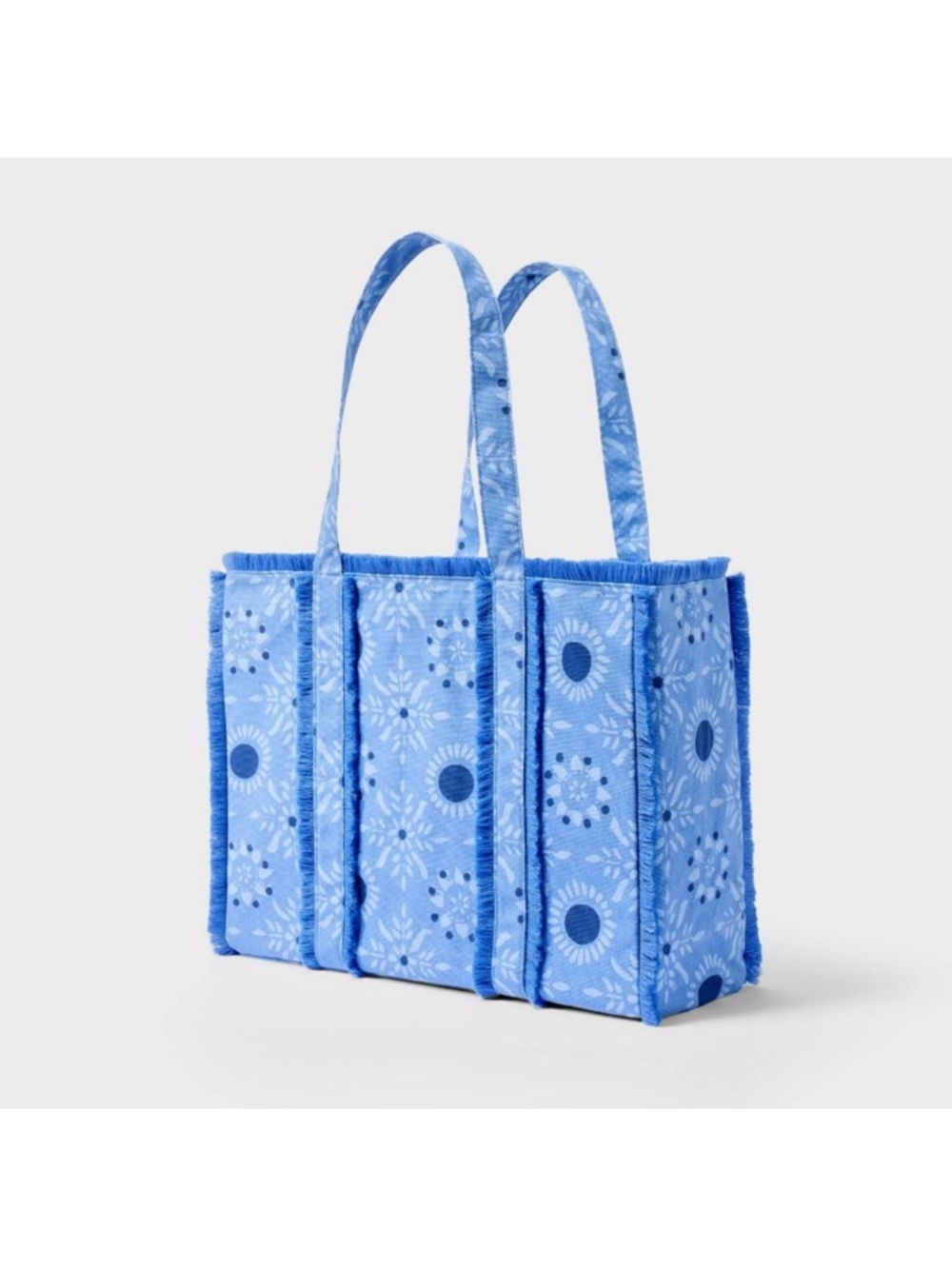 NWT Star Medallion Fringe Canvas Tote Blue Roller Rabbit - Picture 2 of 4